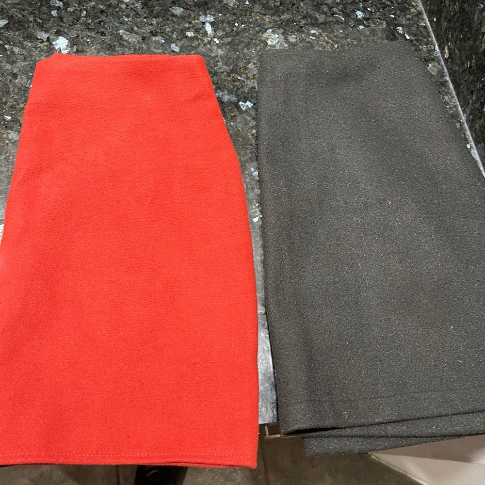 Suede skirts small